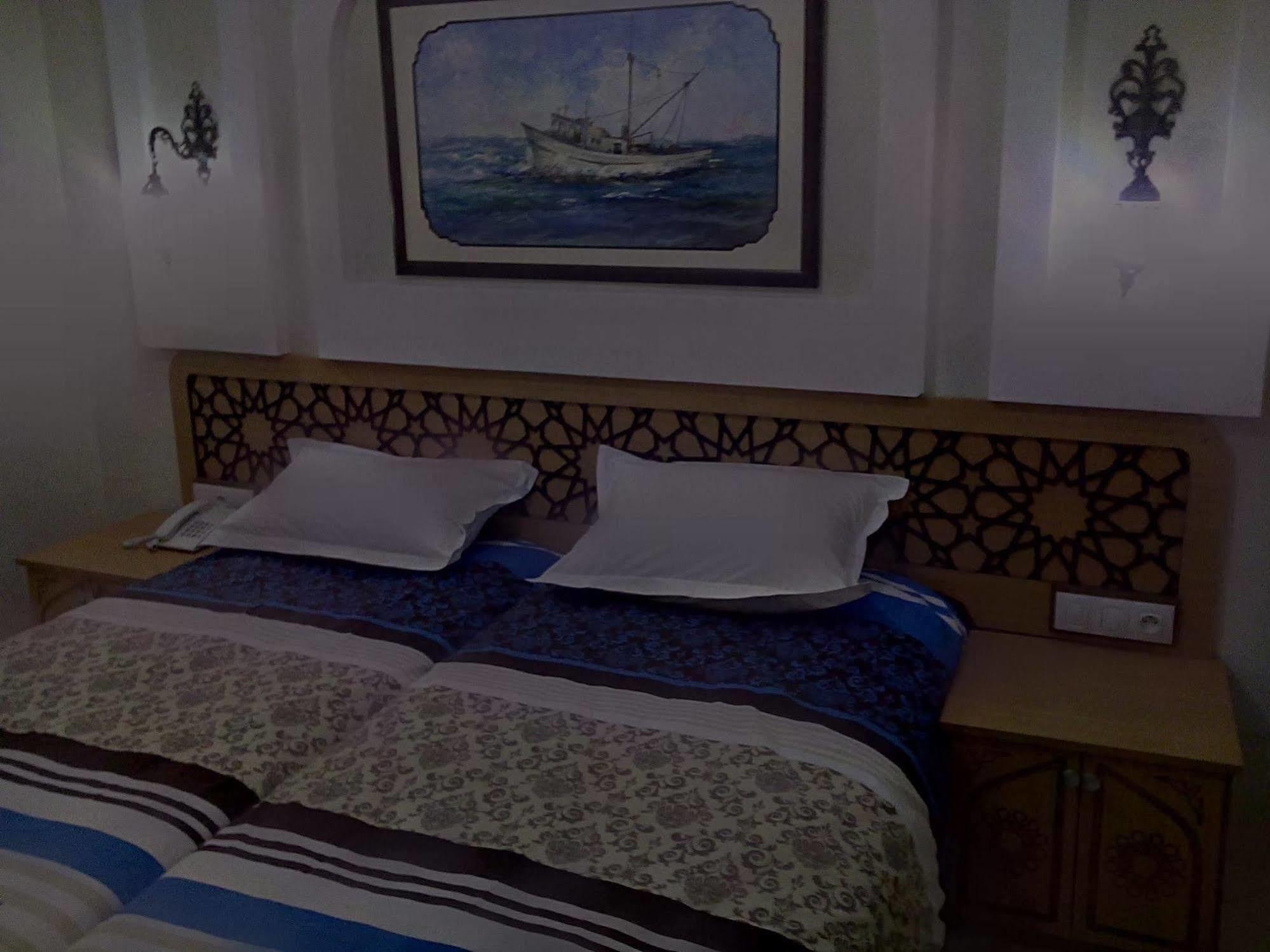 Hotel Saheb Ettabaa Tunis Zewnętrze zdjęcie