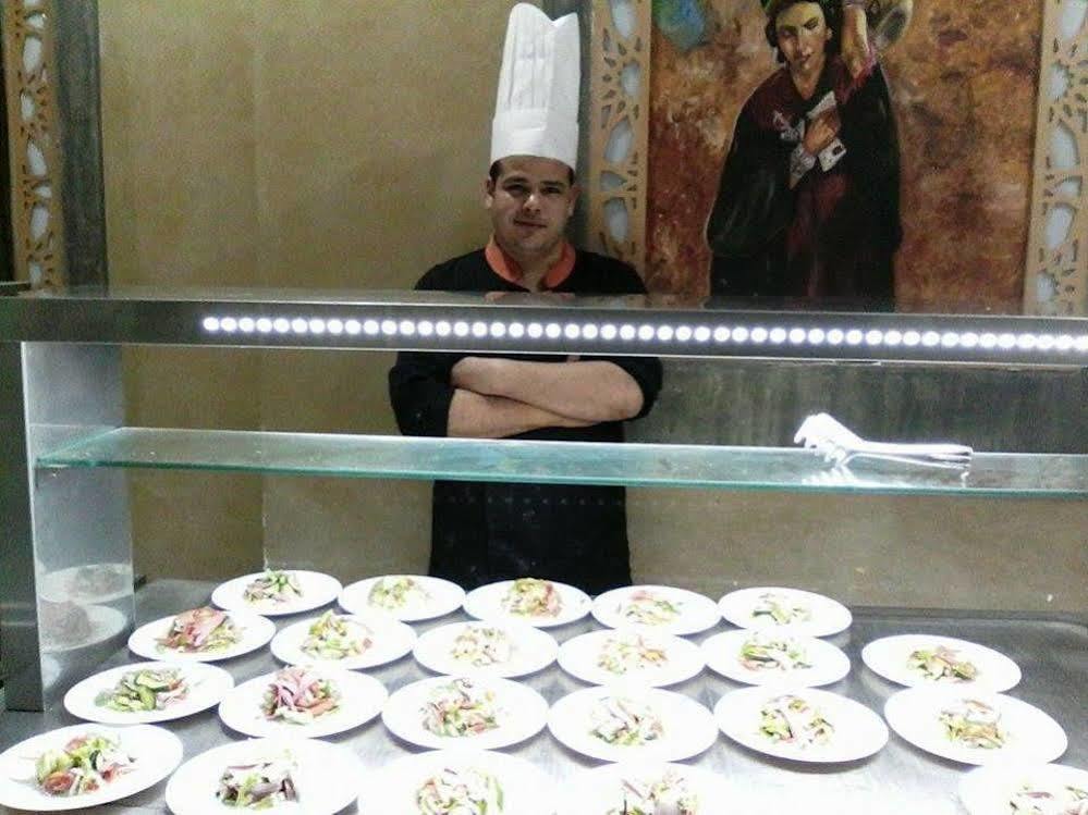 Hotel Saheb Ettabaa Tunis Zewnętrze zdjęcie
